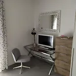 Cubo Apartahotel 4*