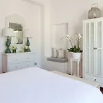 Cubo Apartahotel Vico Equense