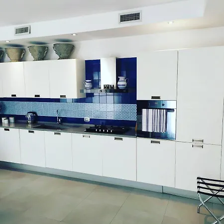 Cubo 4* ויקו אקוונסה