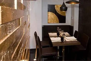 Aparthotel Cubo 2*
