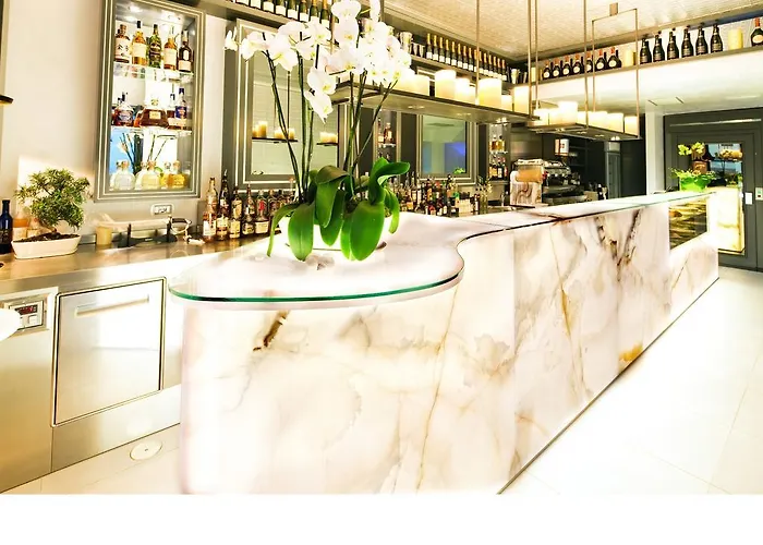 Aparthotel Cubo 4*